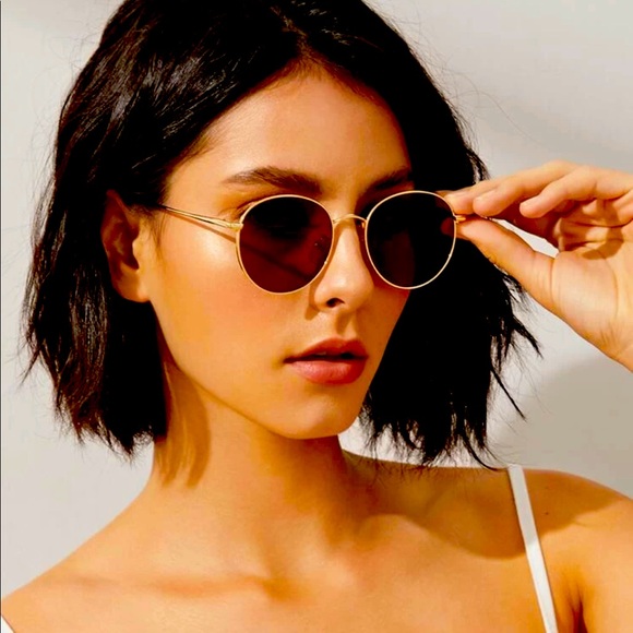 MiMi Woman’s Round Gold Metal Frame Sunglasses - Picture 1 of 5